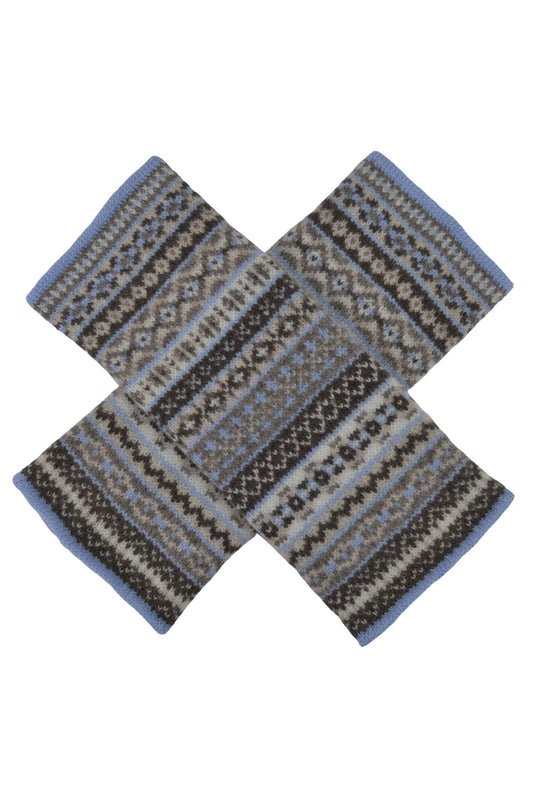 Fair isle wrist warmer gauntlet wristlet gloves. Linen. Scottish lambswool