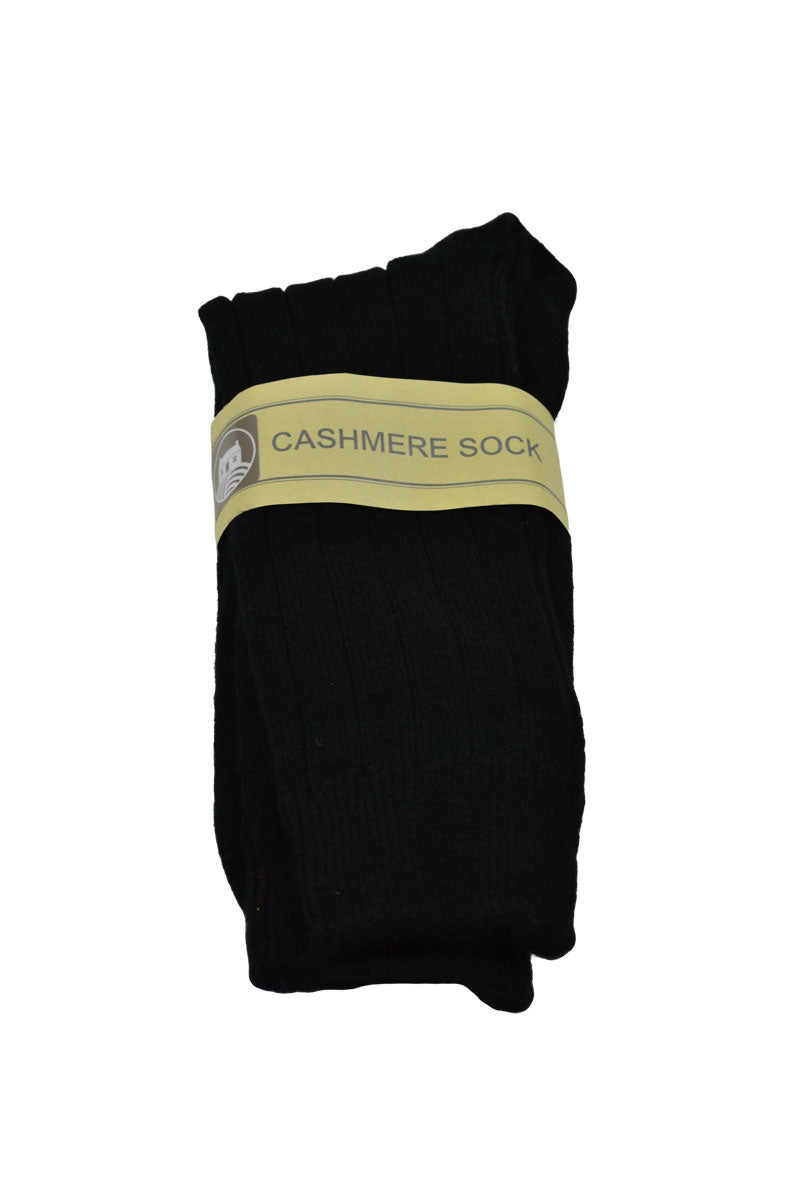 Mens Scottish cashmere socks. Black